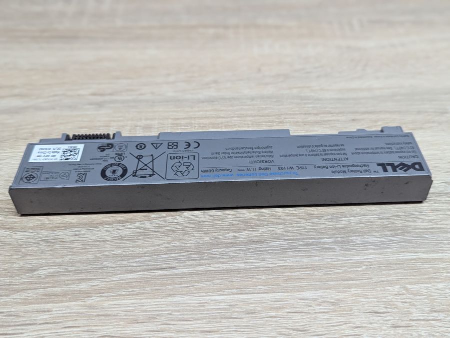 Б/В Акумуляторна батарея Dell W1193