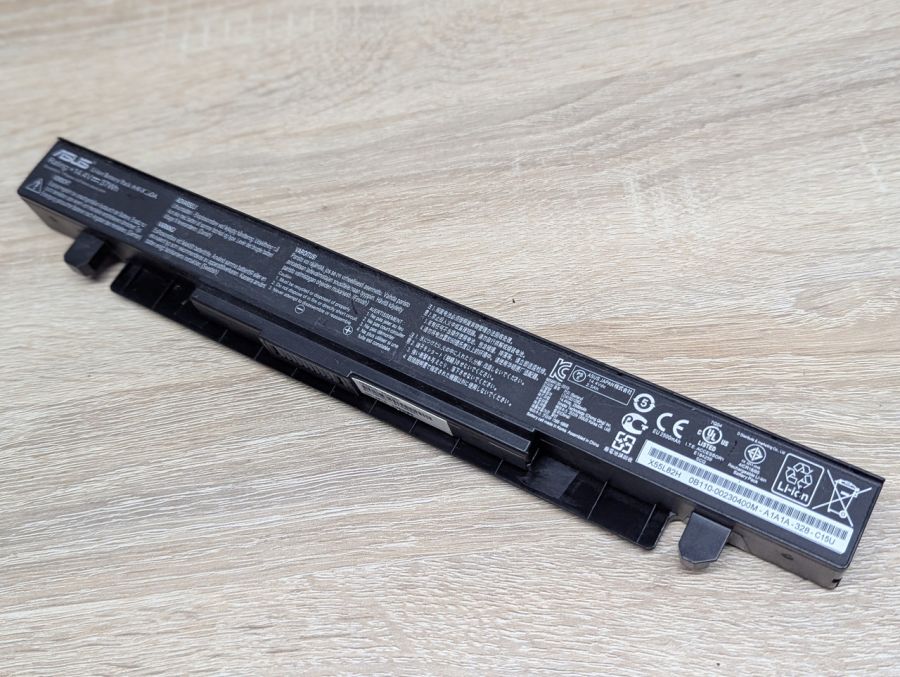 Б/В Оригінальна акумуляторна батарея Asus A41-X550A
