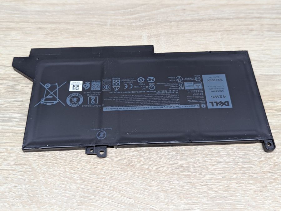 Б/В Оригінальна акумуляторна батарея Dell DJ1J0
