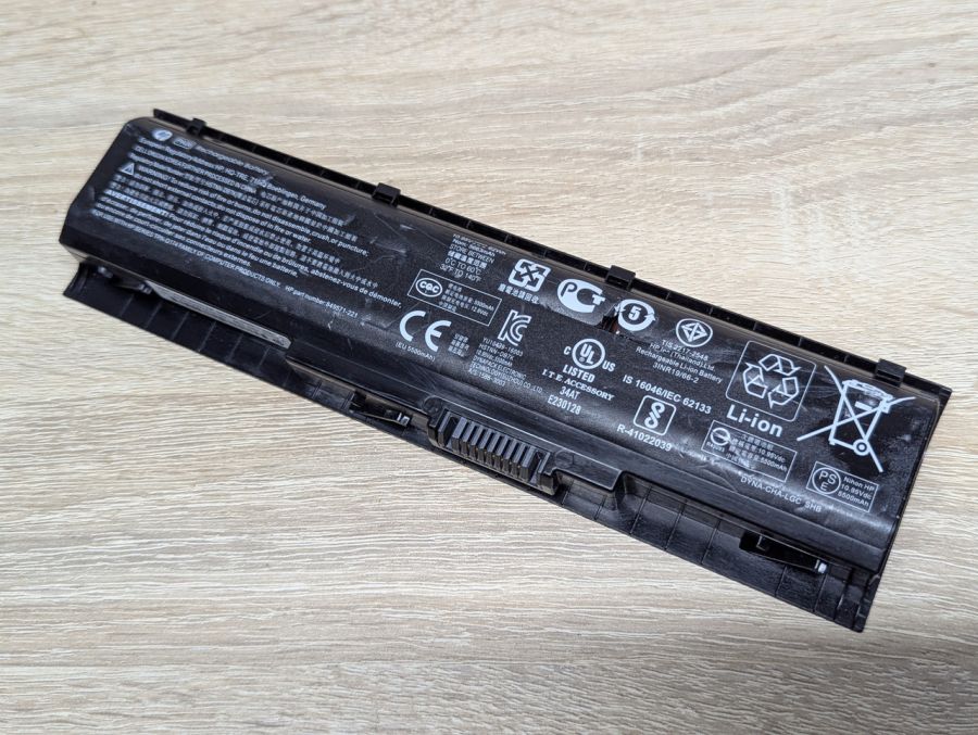Б/В Оригінальна акумуляторна батарея HP PA06