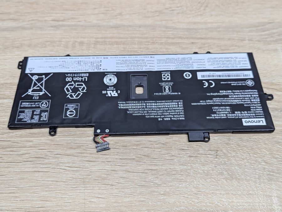Б/В Оригінальний акумулятор Lenovo L18M4P72