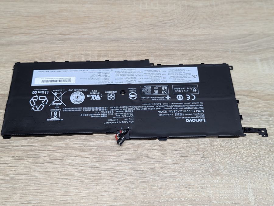 Б/В Оригінальна акумуляторна батарея Lenovo SB10F46467,01AV439