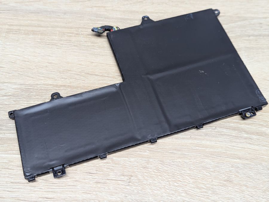 Б/В Оригінальна акумуляторна батарея Lenovo L19C3PF1