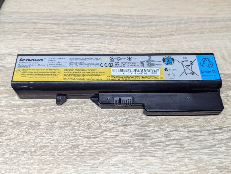 Б/В Оригінальна акумуляторна батарея Lenovo L09M6Y02 [ProductHub SKU M6Y02]