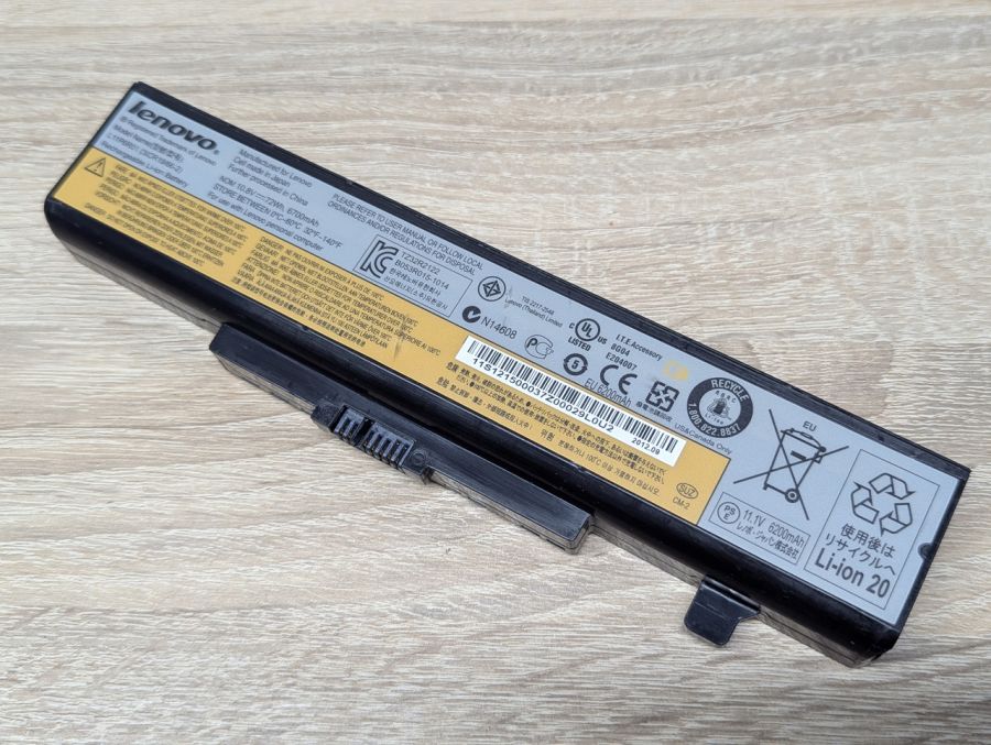 Б/В Оригінальна акумуляторна батарея Lenovo L11P6R01