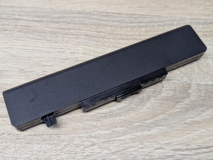 Б/В Оригінальна акумуляторна батарея Lenovo L11P6R01