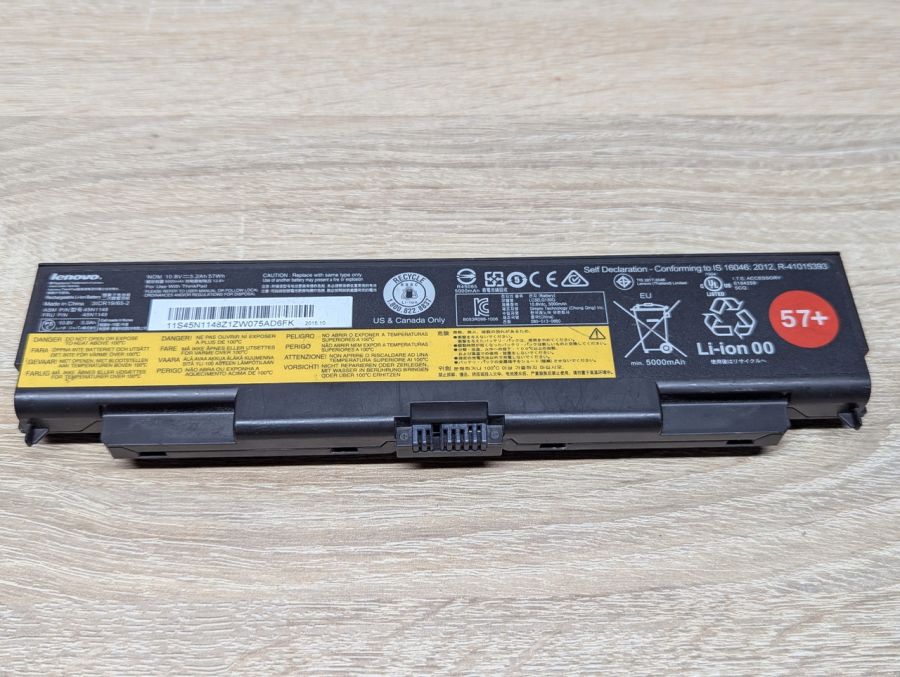 Б/В Оригінальна акумуляторна батарея Lenovo 45N1148,45N1149