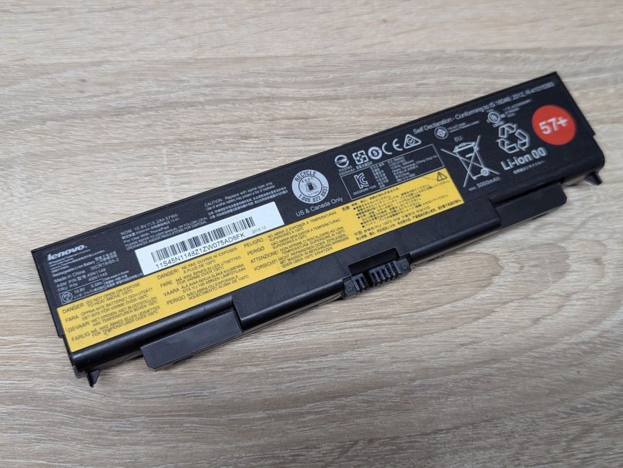 Б/В Оригінальна акумуляторна батарея Lenovo 45N1148,45N1149