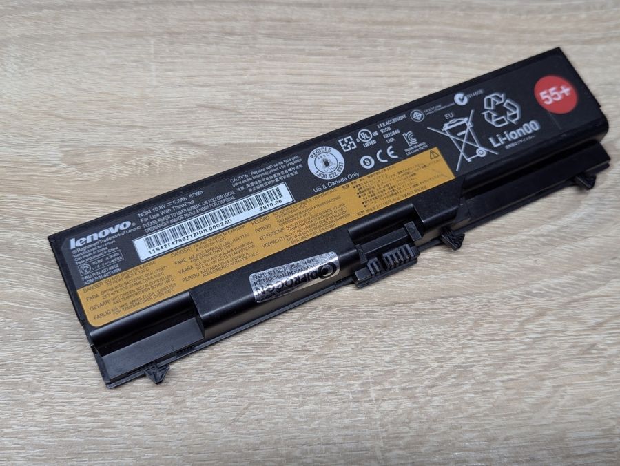 Б/В Оригінальна акумуляторна батарея Lenovo 42T4852,42T4796