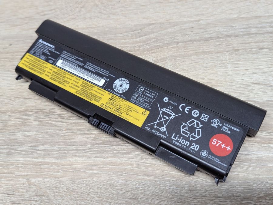 Б/В Оригінальна акумуляторна батарея Lenovo 45N1150,45N1779