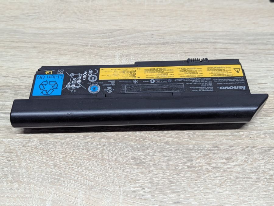 Б/В Оригінальна акумуляторна батарея Lenovo 42T4649,42T4541