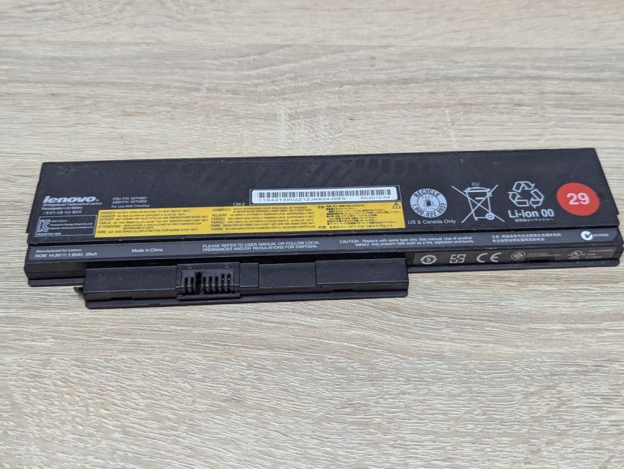 Б/В Оригінальна акумуляторна батарея Lenovo 42T4901,42T4902