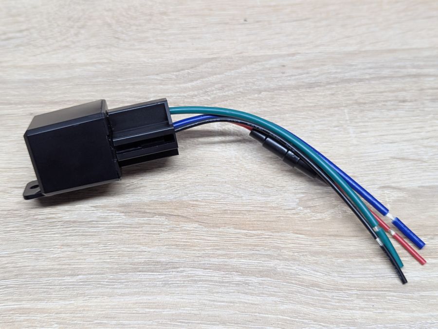 Новий GPS-трекер SinoTrack ST-907