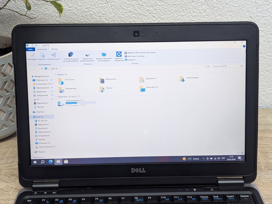Уцінка! Ноутбук Б/В Dell Latitude E7240, Intel Core i5-4310U, DDR3 8 GB, SSD 128GB, 17.3" HD