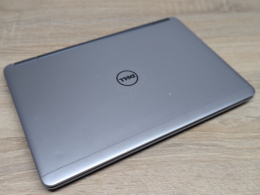 Уцінка! Ноутбук Б/В Dell Latitude E7240, Intel Core i5-4310U, DDR3 8 GB, SSD 128GB, 17.3" HD