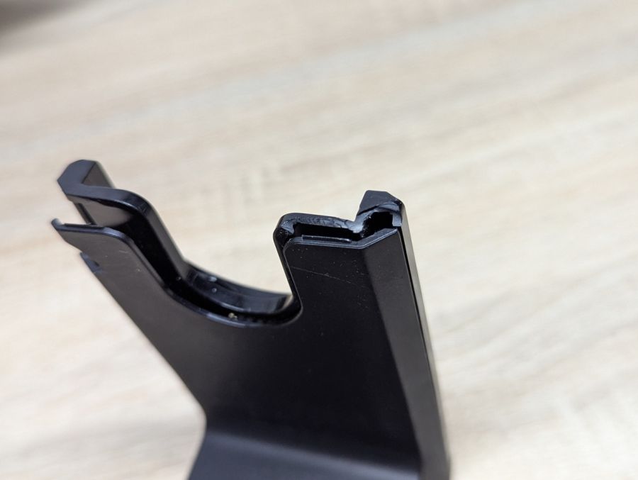 Б/В Док-станція для бездротових Bluetooth-гарнітур серії Plantronics G9 / Poly Voyager Focus UC