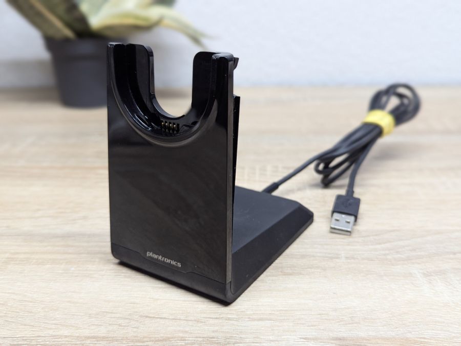 Б/В Док-станція для бездротових Bluetooth-гарнітур серії Plantronics G9 / Poly Voyager Focus UC