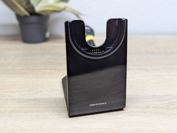 Б/В Док-станція для бездротових Bluetooth-гарнітур серії Plantronics G9 / Poly Voyager Focus UC