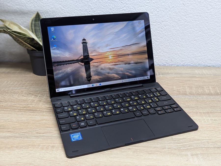 Уцінка!Планшет з клавіатурою Б/В Lenovo Ideapad Miix 300-10IBY:11 сенсорний, Intel Atom Z37735F,2 GB DDR3,, SSD 32