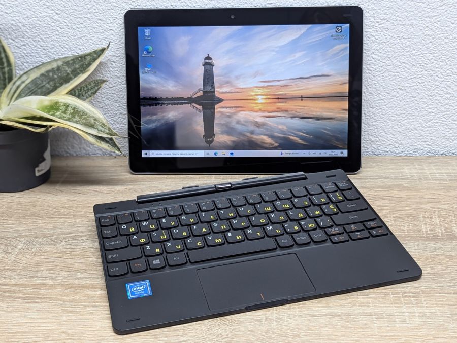 Планшет з клавіатурою Lenovo Ideapad Miix 300-10IBY:11 сенсорний, Intel Atom Z37735F,2 GB DDR3,, SSD 32 Б/В