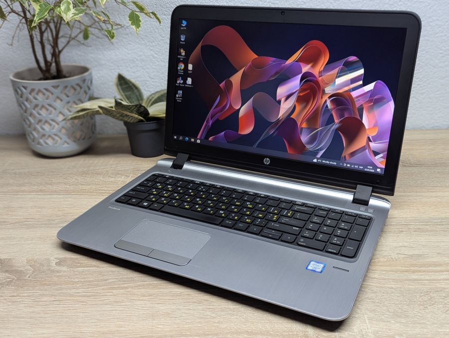 Ноутбук Б/В HP ProBook 450 G3, Intel Core i7-6500U, DDR3 8 GB, SSD 180GB + HDD 500GB, AMD Radeon R7 M340 2Gb, 15.6" Full HD