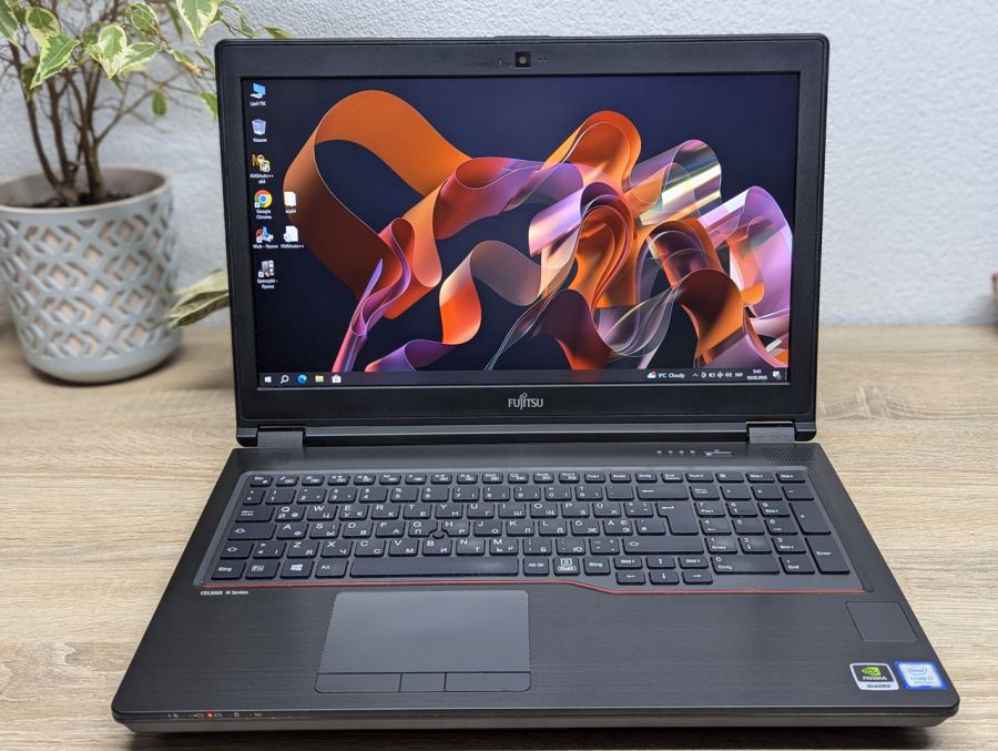 Ноутбук Б/В Fujitsu Celsius H780, Intel Core i7-8750H, DDR4 16 GB, SSD 512GB, NVIDIA Quadro P600 4Gb, 15.6" Full HD