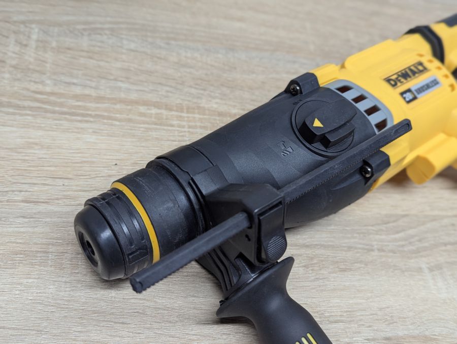 Новий Перфоратор DeWALT DCH263