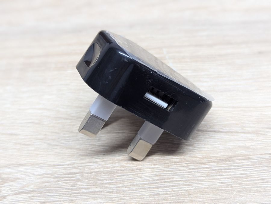 Новий USB адаптер живлення 5W 1A