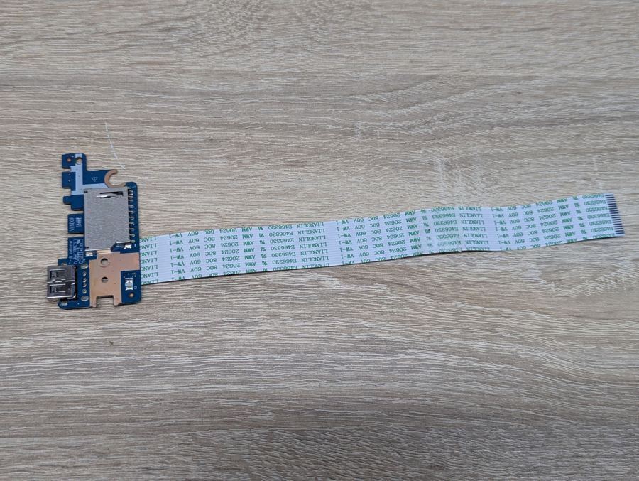 Б/В Додаткова плата USB LS-E795P для ноутбуків HP 250 G6,255 G6 [ProductHub SKU E795P]