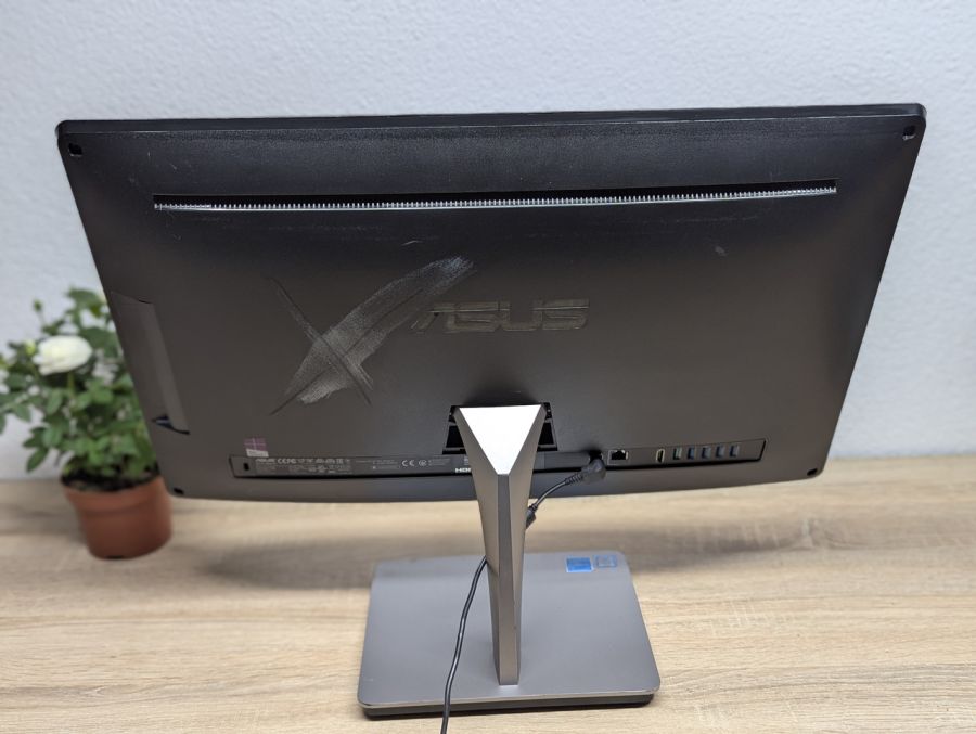Б/В Моноблок ASUS All-in-One PC V230IC: i5-6500U,16 GB DDR4,SSD 256Gb