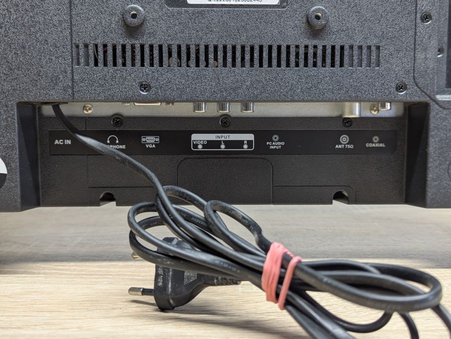 Б/В LED-телевізор Qilive 22 дюйм