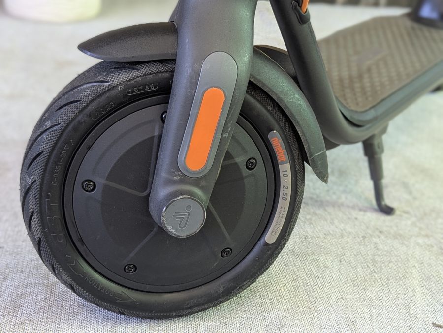 Б/В Електросамокат Ninebot KickScooter F30E