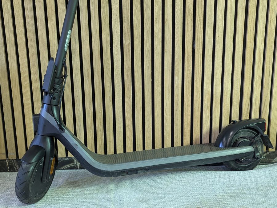 Б/В Електросамокат Segway Ninebot KickScooter E2 (051401E)