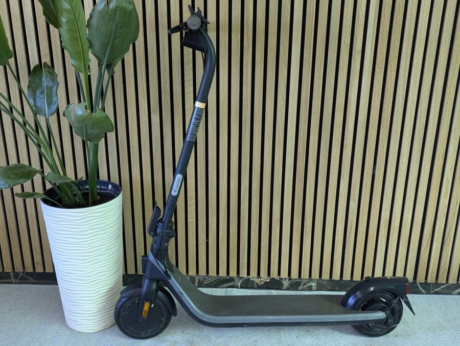 Б/В Електросамокат Segway Ninebot KickScooter E2 (051401E)