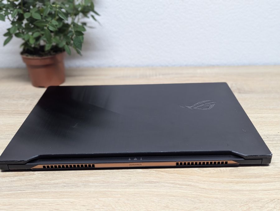 Б/В Ноутбук ASUS ROG Zephyrus S17 модель GX701LXS-HG032T НА РОЗБІР