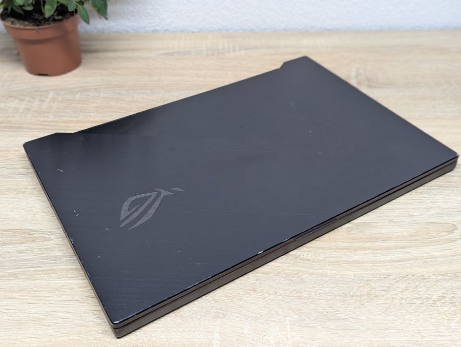 Б/В Ноутбук ASUS ROG Zephyrus S17 модель GX701LXS-HG032T НА РОЗБІР