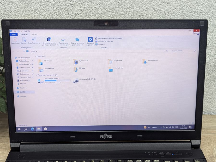 Ноутбук Б/В Fujitsu E556, Intel Core i5-6200U, DDR4 8GB, SSD 128GB, 15.6" HD