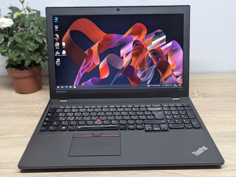 Ноутбук Б/В Lenovo T550, Intel Core i5-5300U, DDR3 8 GB, SSD 128GB, 15.6" Full HD