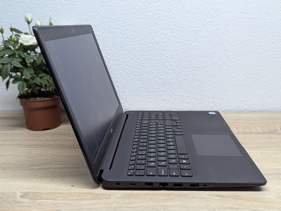 Ноутбук Б/В Dell Latitude 3500, Intel Core i5-8265U, DDR4 8 GB, SSD 128GB, 15.6" Full HD
