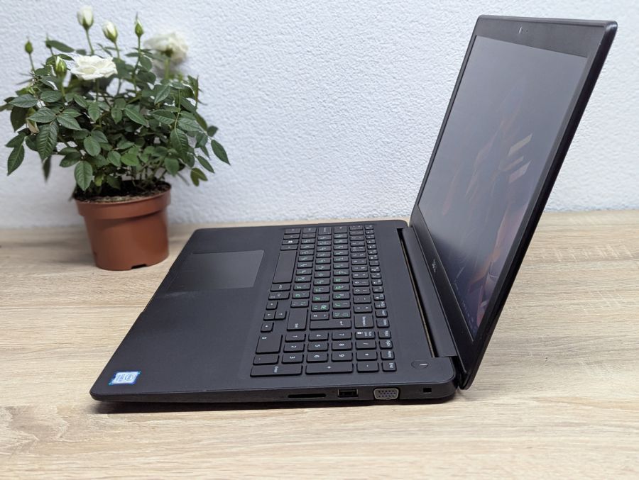 Ноутбук Б/В Dell Latitude 3500, Intel Core i5-8265U, DDR4 8 GB, SSD 128GB, 15.6" Full HD