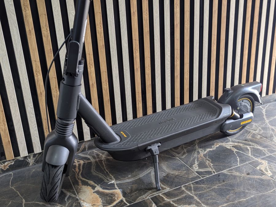 Б/В Електросамокат Ninebot KickScooter Max G2 модель 051501E