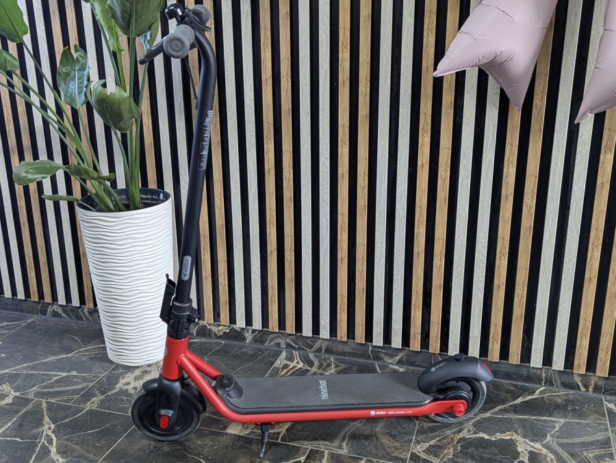 Б/В Електросамокат Ninebot eKickScooter ZING C15E