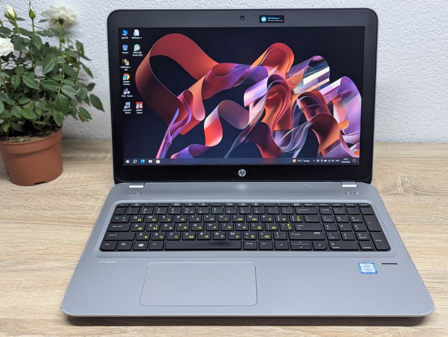 Уцінка! Ноутбук Б/В HP ProBook 450 G4, Intel Core i5-7200U, DDR4 8 GB, SSD 128GB, 15.6" Full HD