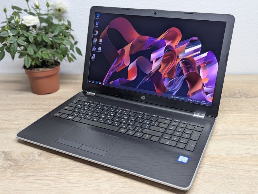 Ноутбук Б/В HP Laptop 15-bs0xx, Intel Core i5-7200U, DDR4 8 GB, SSD 128GB, 15.6" Full HD