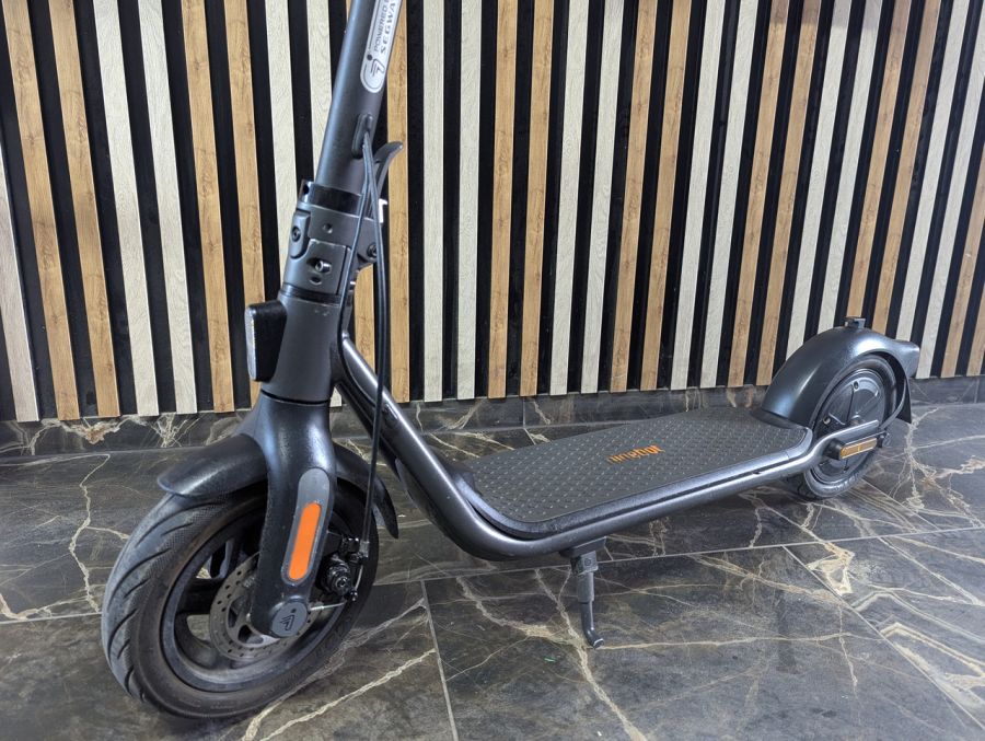 Б/В Електросамокат Segway Ninebot KickScooter F2