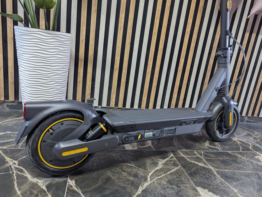 Б/В Електросамокат Ninebot KickScooter MAX G2 модель 051501E