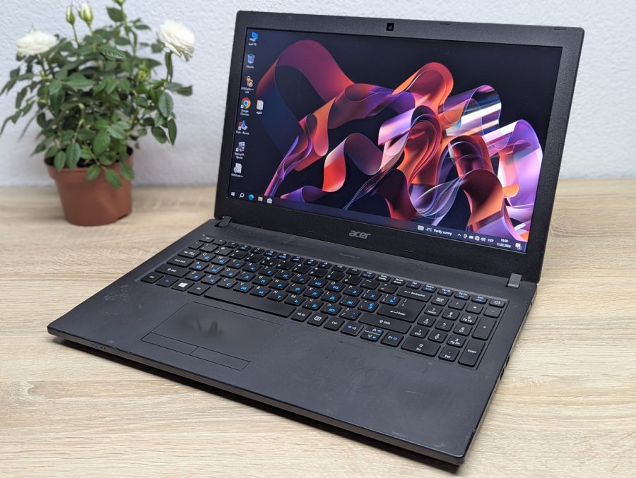 Уцінка! Ноутбук Б/В Acer TravelMate P2510, Intel Core i3-7100U, DDR4 12 GB, SSD 128GB, 15" HD