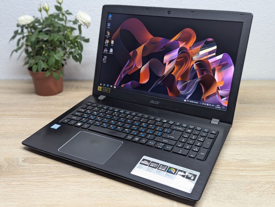Уцінка! Ноутбук Б/В Acer Aspire E5-575, Intel Core i5-7200U, DDR4 8 GB, SSD 128GB, 15.6" Full HD