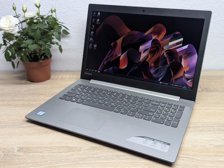 Ноутбук Б/В Lenovo IdeaPad 320-15ISK, Intel Core i3-6006U, DDR4 8 GB, SSD 128GB, 15.6" Full HD