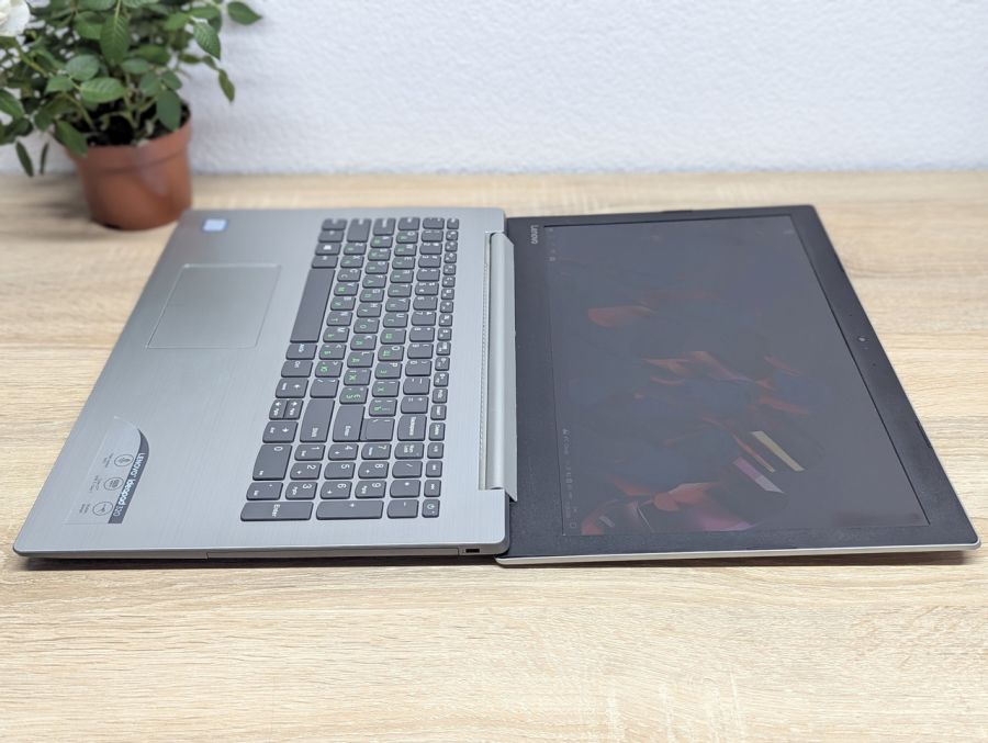 Ноутбук Б/В Lenovo IdeaPad 320-15ISK, Intel Core i3-6006U, DDR4 8 GB, SSD 128GB, 15.6" Full HD